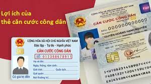 Công dân chỉ cần mang theo thẻ CCCD có gắn chip là có thể thực hiện 30 thủ tục hành chính mà trước đây cần có sổ hộ khẩu.