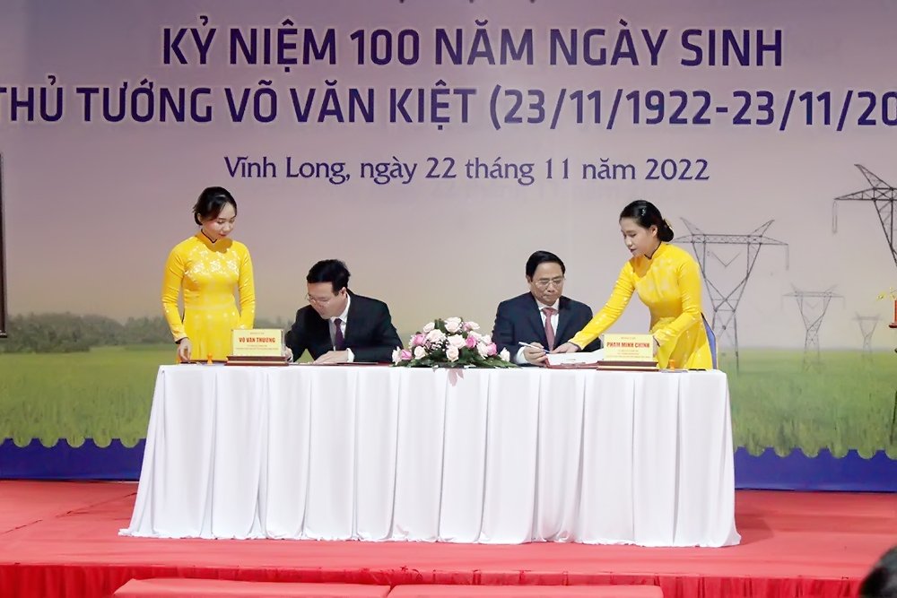 Bộ Thông tin và Truyền thông phát hành bộ tem đặc biệt “Kỷ niệm 100 năm ngày sinh Thủ tướng Võ Văn Kiệt (23/11/1922 - 23/11/2022)”