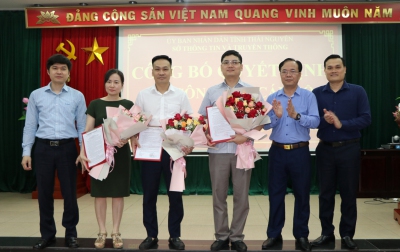 Hội nghị công bố quyết định về công tác cán bộ