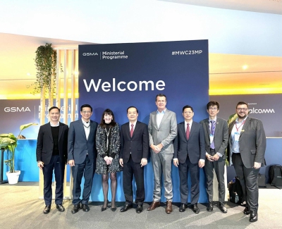Bộ TT&TT tham dự Hội nghị Di động Thế giới MWC Barcelona và làm việc song phương tại Pháp