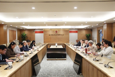 Thứ trưởng Bộ TT&TT Phan Tâm tiếp và làm việc với Thứ trưởng Bộ Thương mại Hoa Kỳ