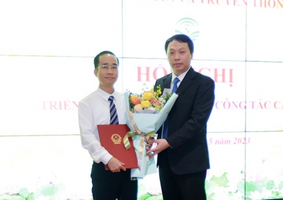 Bộ TT&TT tiếp nhận cán bộ biệt phái từ địa phương