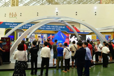 Robot, máy bay không người lái "Make in Viet Nam" gây ấn tượng tại triển lãm của Bộ Khoa học và Công nghệ