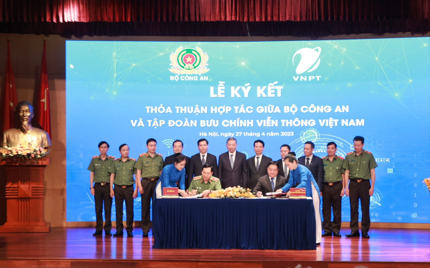 Bộ Công an và Tập đoàn VNPT ký kết thỏa thuận hợp tác