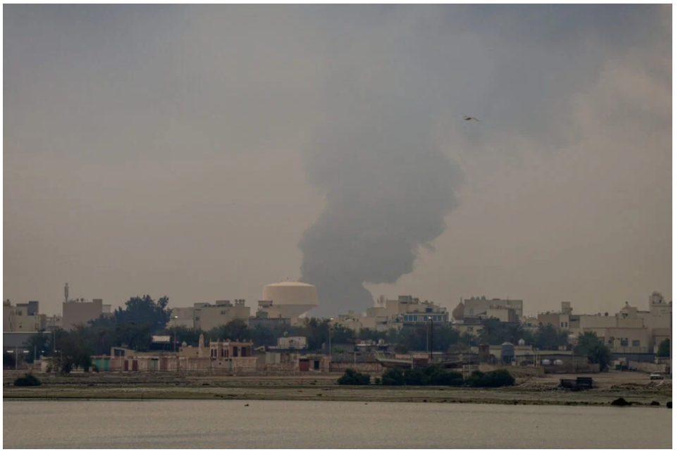 Sau lời đe dọa, Iran không kích cơ sở đám mây của Amazon Web Services